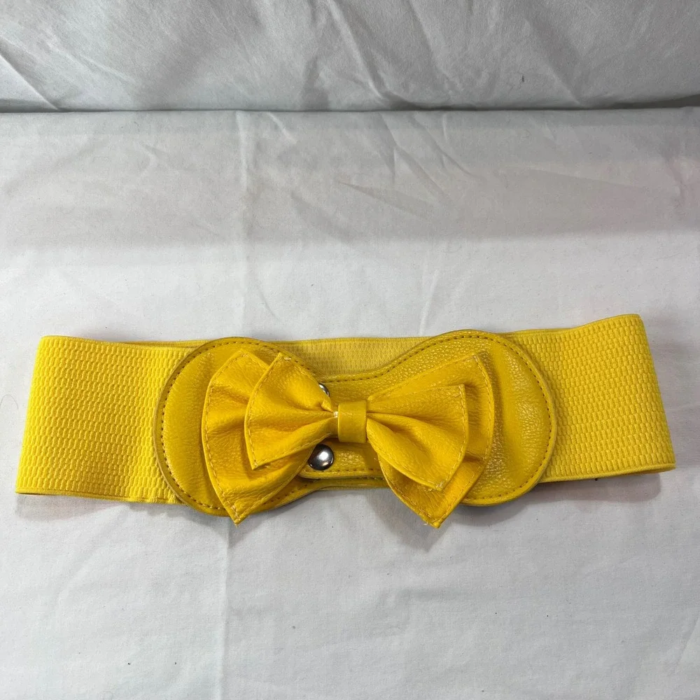 Yellow Elastic Cinch Waist Belt with Faux Leather Bow Detail Snap Closure 25.5in